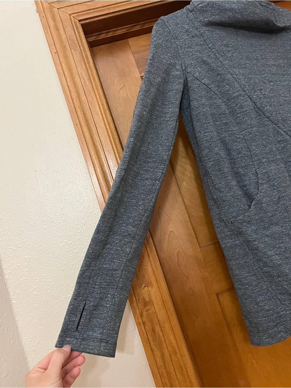 Lululemon Wrap Jacket Size 4‎ Gray Knit Snap Button Mock Neck Pockets - Picture 4 of 13
